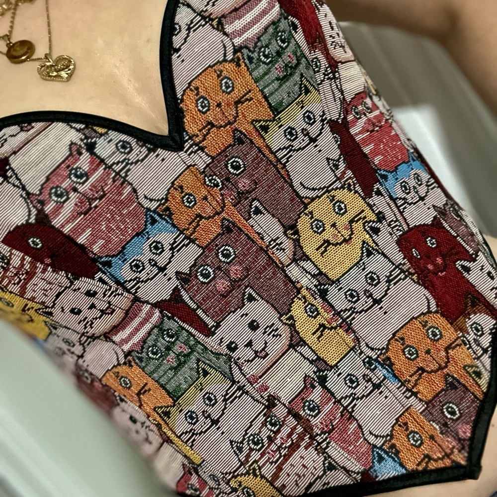 Gorgeous brand new Cat Tapestry Boned Corset top - Picture 8 of 10